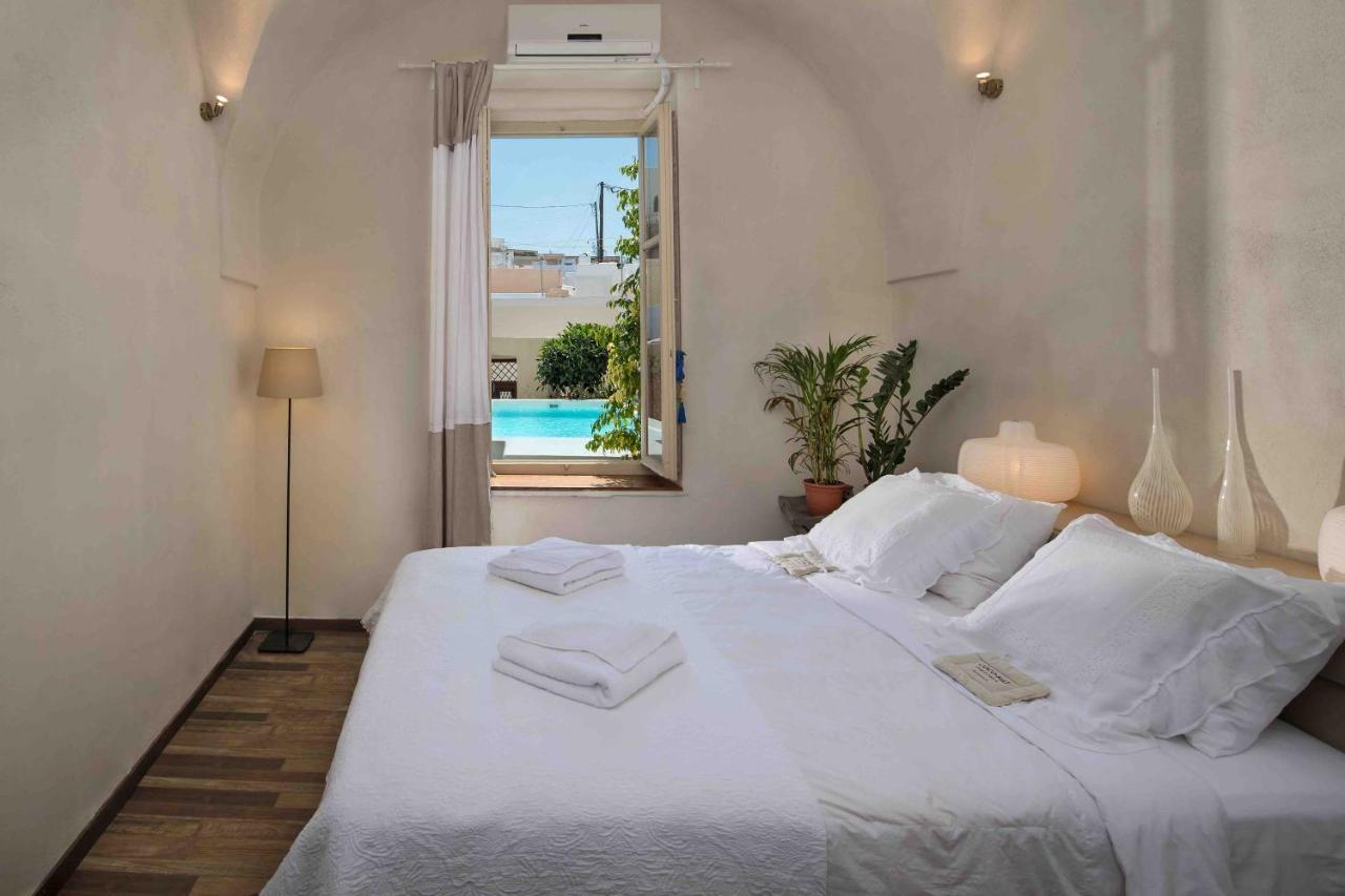 Sandandstone Villa Santorini メガロホリ エクステリア 写真