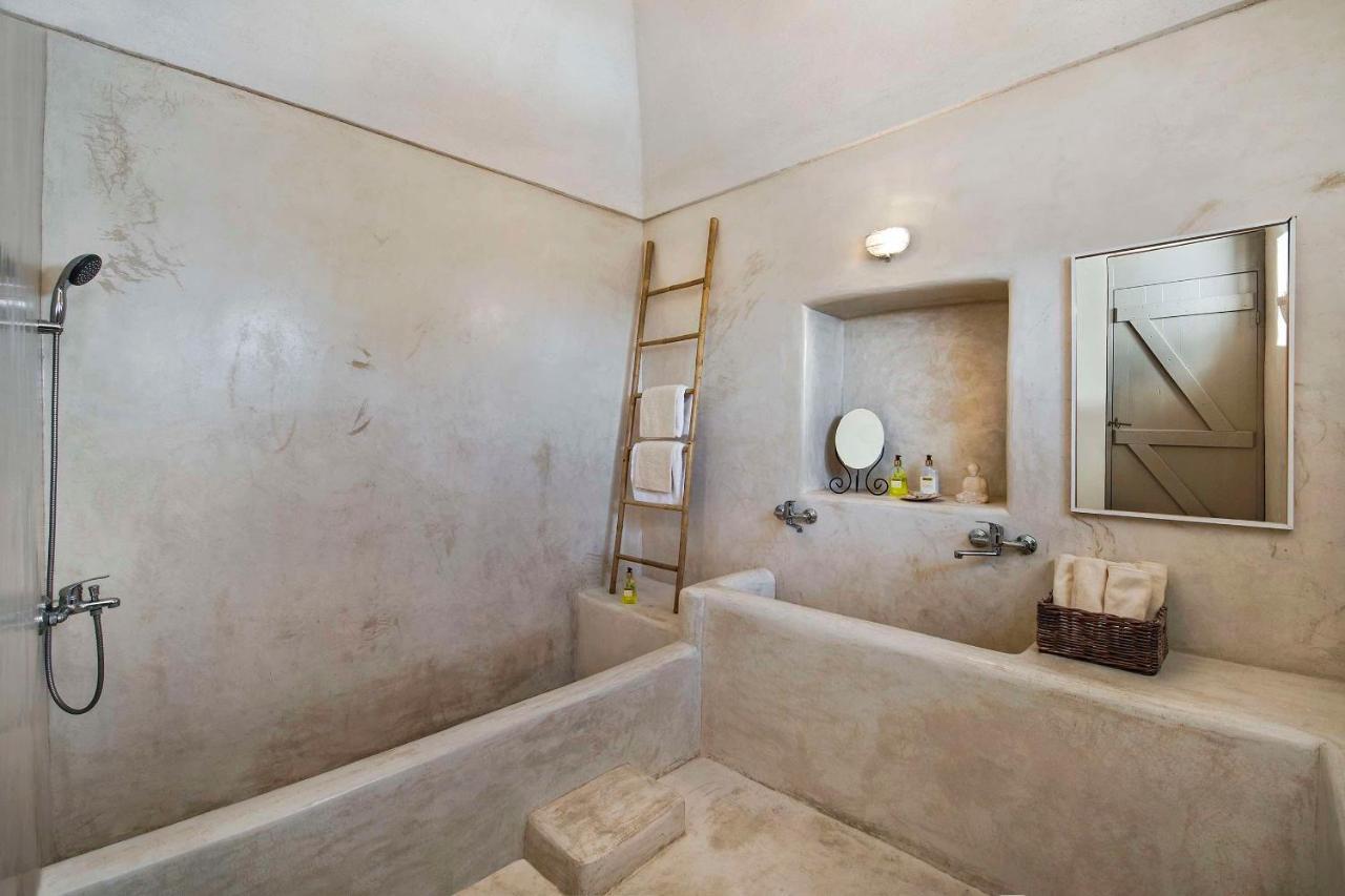 Sandandstone Villa Santorini メガロホリ エクステリア 写真